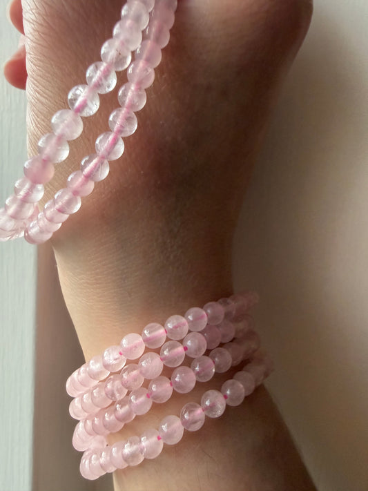 Rosenkvarts armbånd – 6 mm kuler 💖