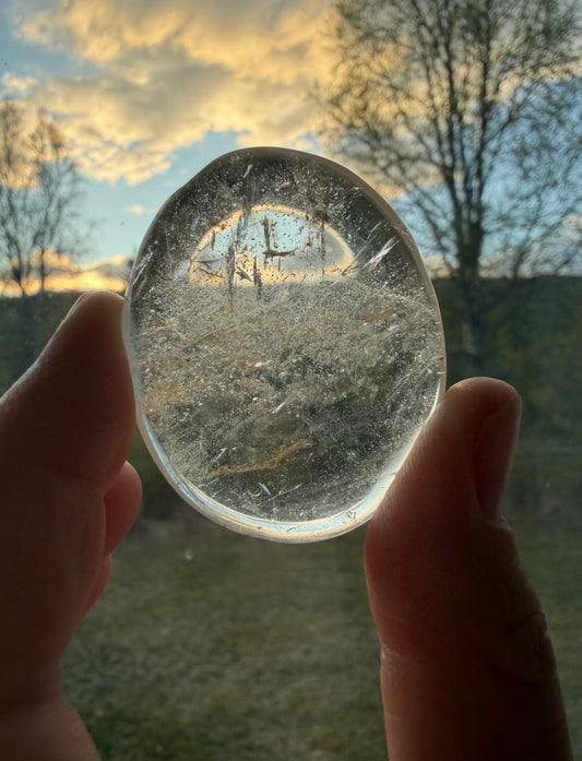 Bergkrystall, flat håndstein🤍💫